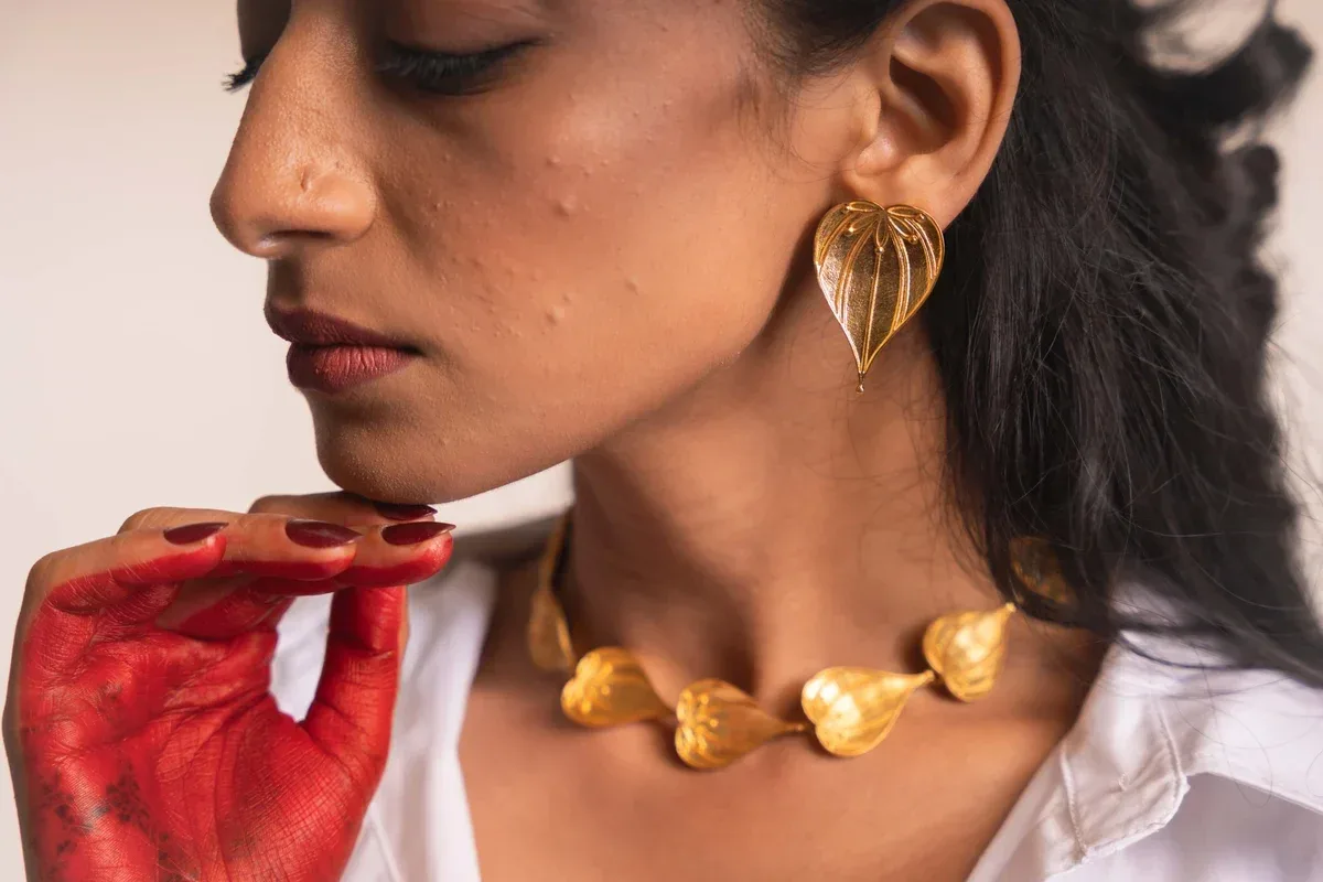 Betel Leaf Studs view 2