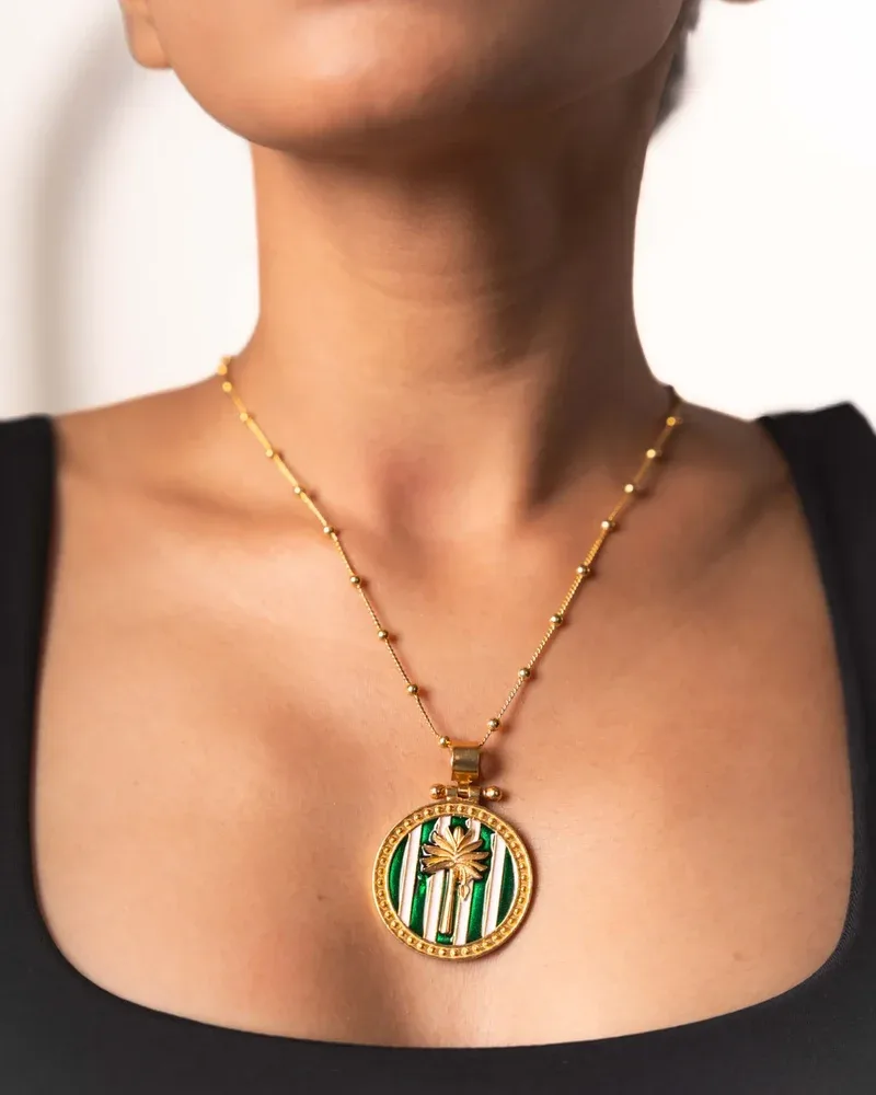 Striped Banana Plant Medallion view 2